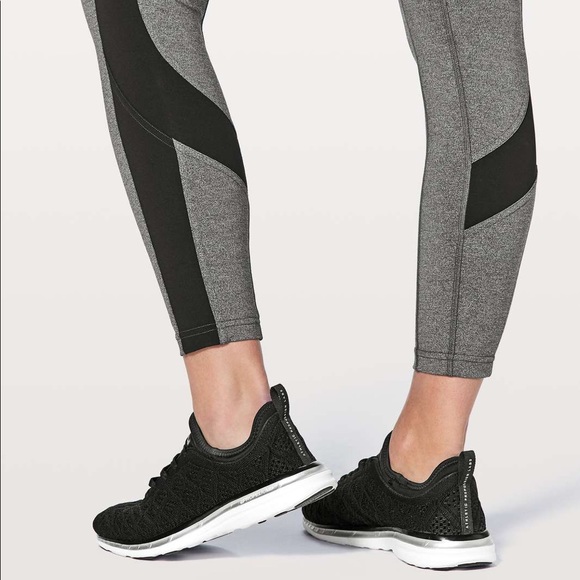 Lululemon Box It Out Tight 6 Heathered Black - Picture 4 of 9